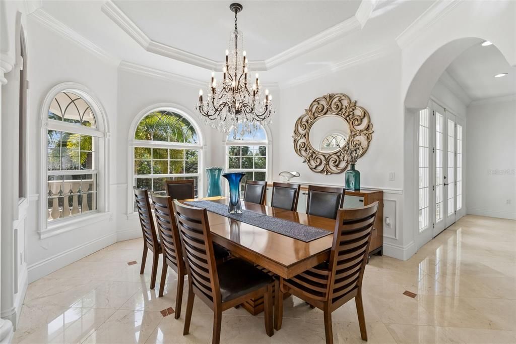 En Venta: $2,890,000 (6 camas, 5 baños, 5837 Pies cuadrados)