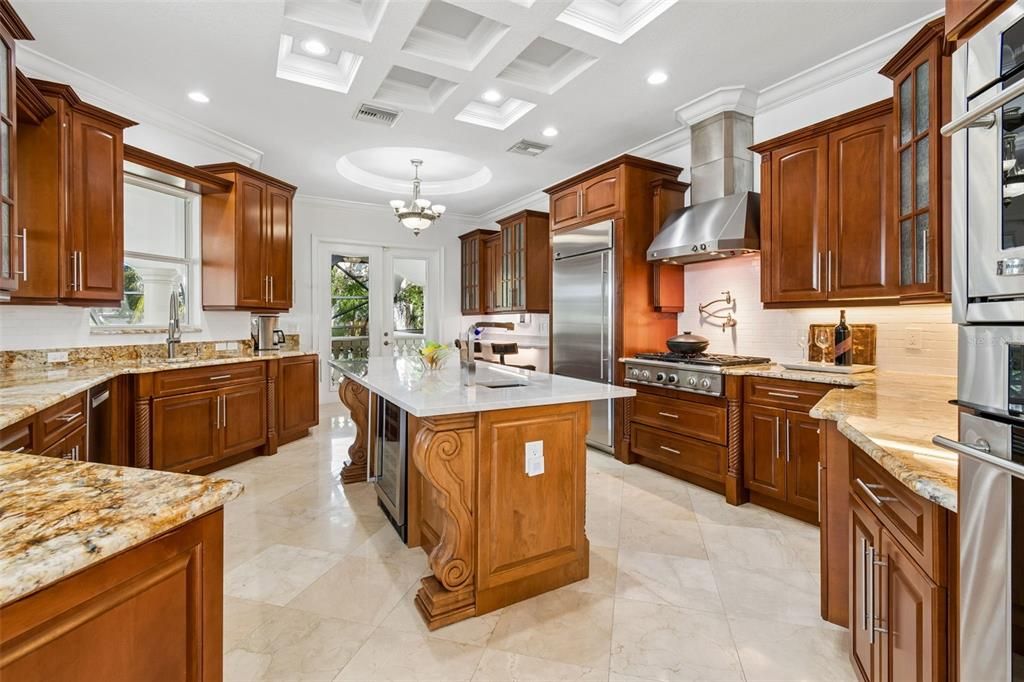 En Venta: $2,890,000 (6 camas, 5 baños, 5837 Pies cuadrados)