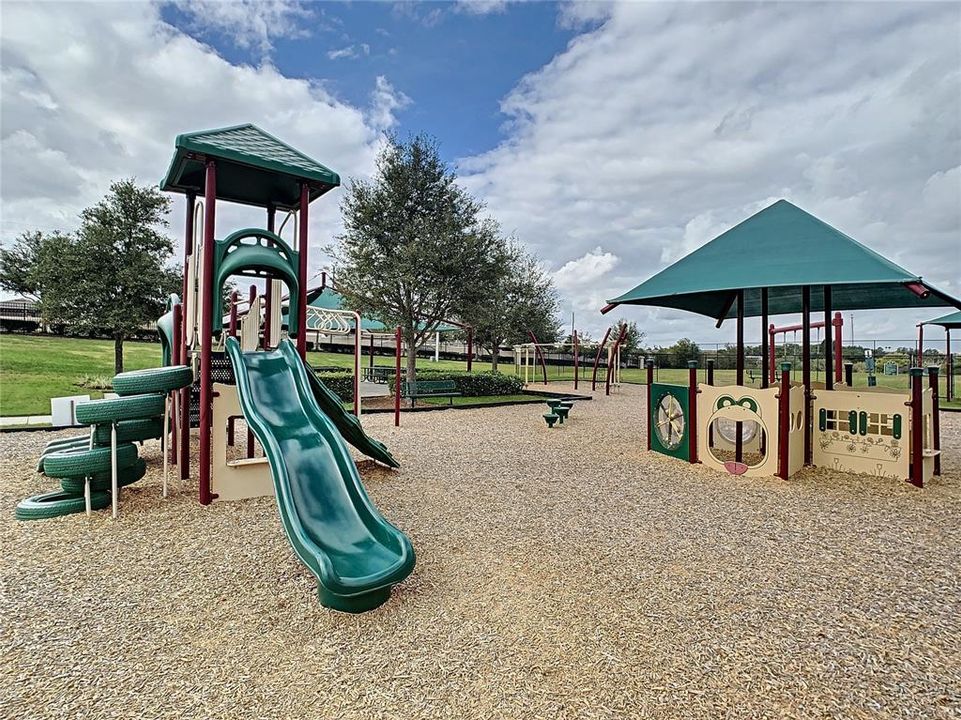 For Rent: $2,200 (4 beds, 2 baths, 1547 Square Feet)