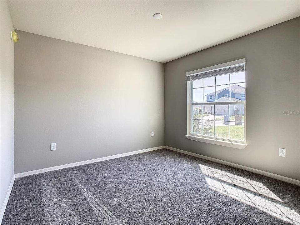 For Rent: $2,200 (4 beds, 2 baths, 1547 Square Feet)