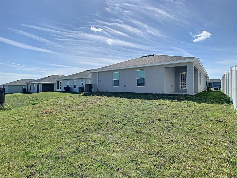 For Rent: $2,200 (4 beds, 2 baths, 1547 Square Feet)