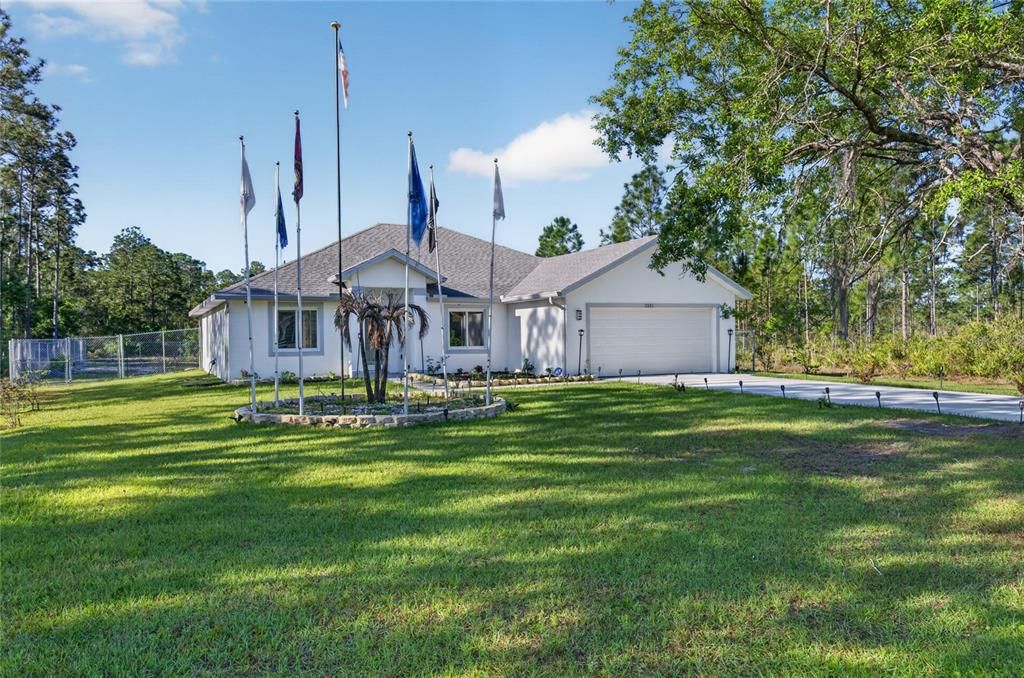 На продажу: $370,000 (3 спален, 2 ванн, 1759 Квадратных фут)