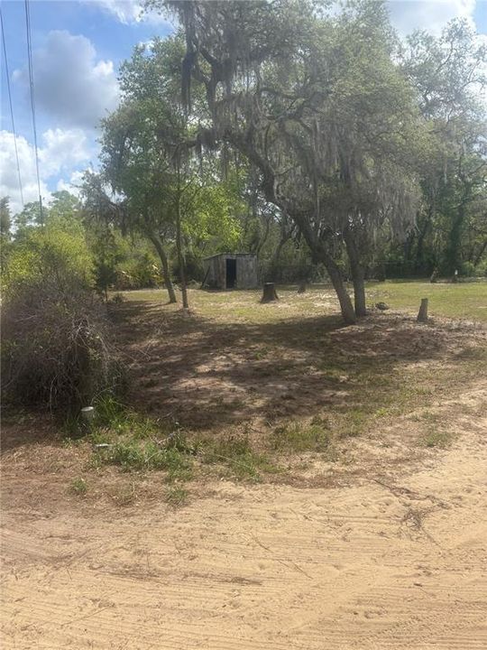 На продажу: $24,000 (0.24 acres)