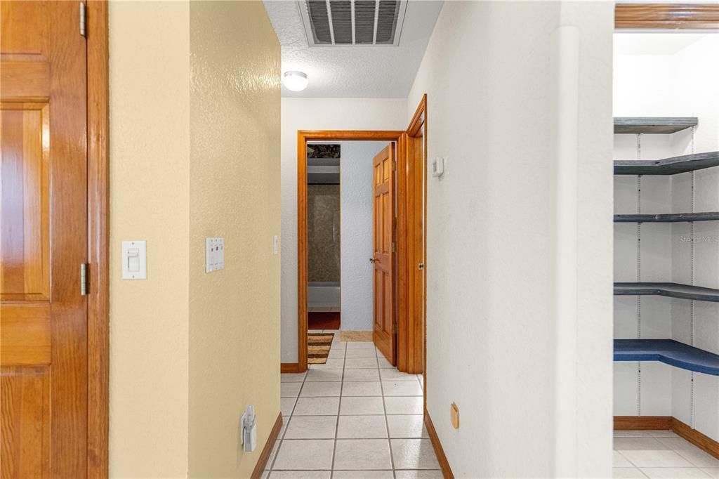 На продажу: $319,000 (2 спален, 2 ванн, 2167 Квадратных фут)