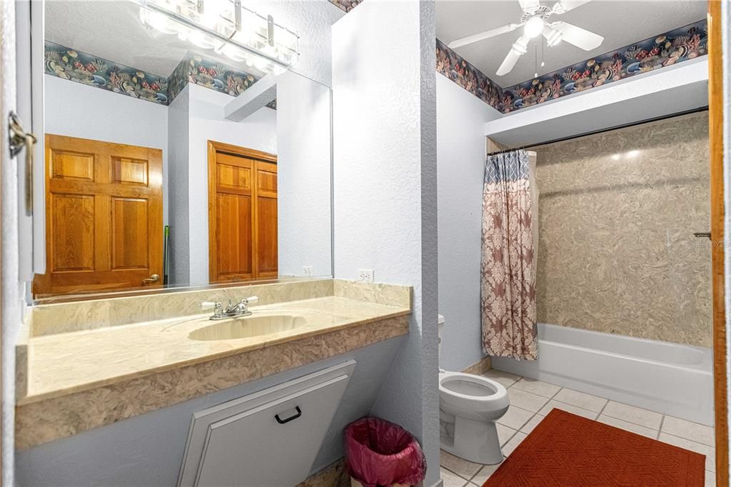 На продажу: $319,000 (2 спален, 2 ванн, 2167 Квадратных фут)