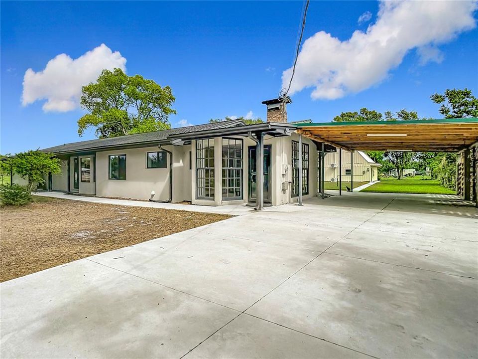 En Venta: $725,000 (4 camas, 3 baños, 2550 Pies cuadrados)