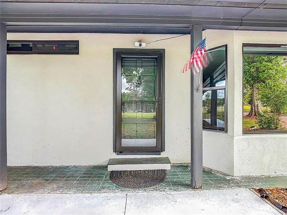 En Venta: $725,000 (4 camas, 3 baños, 2550 Pies cuadrados)