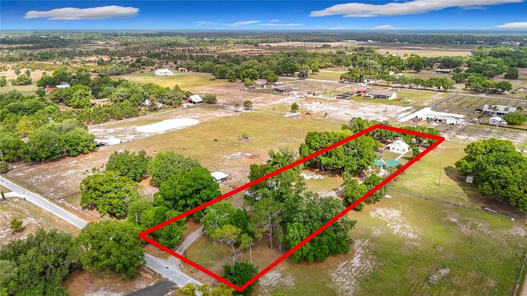 En Venta: $725,000 (4 camas, 3 baños, 2550 Pies cuadrados)