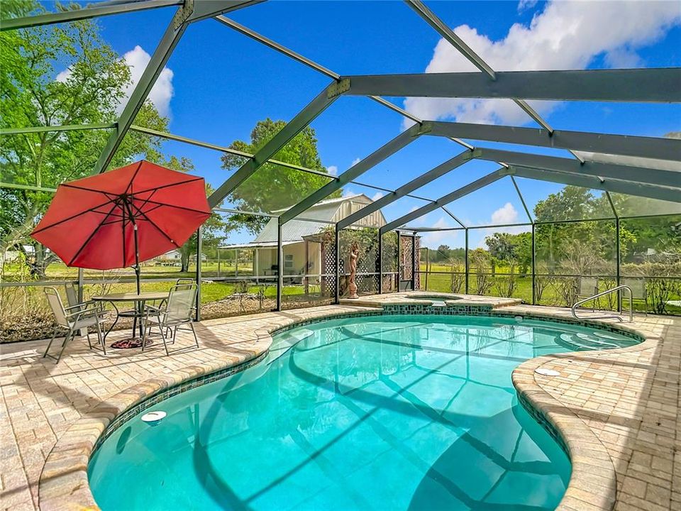 En Venta: $725,000 (4 camas, 3 baños, 2550 Pies cuadrados)