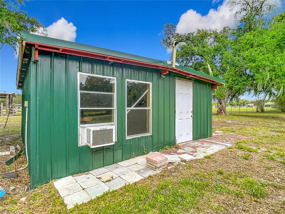 En Venta: $725,000 (4 camas, 3 baños, 2550 Pies cuadrados)