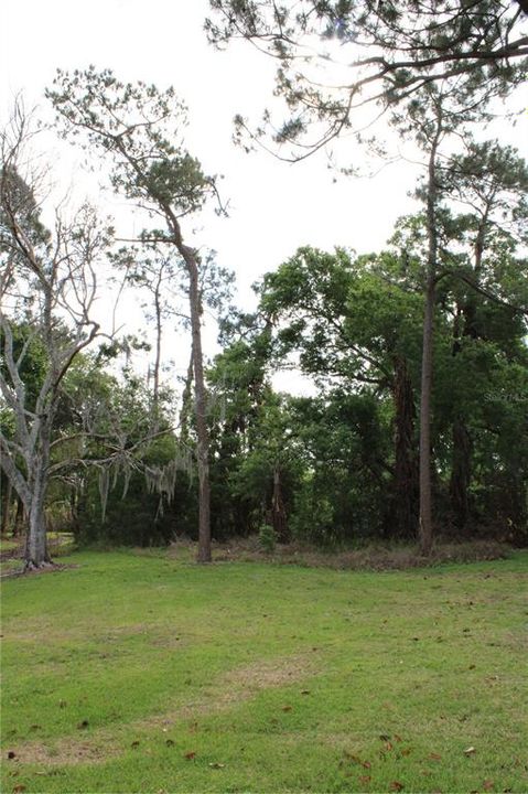 На продажу: $26,900 (0.10 acres)