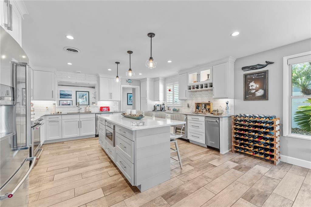For Sale: $1,498,000 (4 beds, 2 baths, 2930 Square Feet)