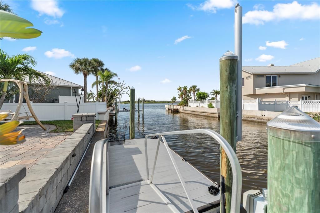 For Sale: $1,498,000 (4 beds, 2 baths, 2930 Square Feet)