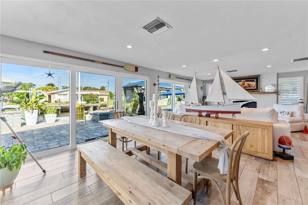 For Sale: $1,498,000 (4 beds, 2 baths, 2930 Square Feet)