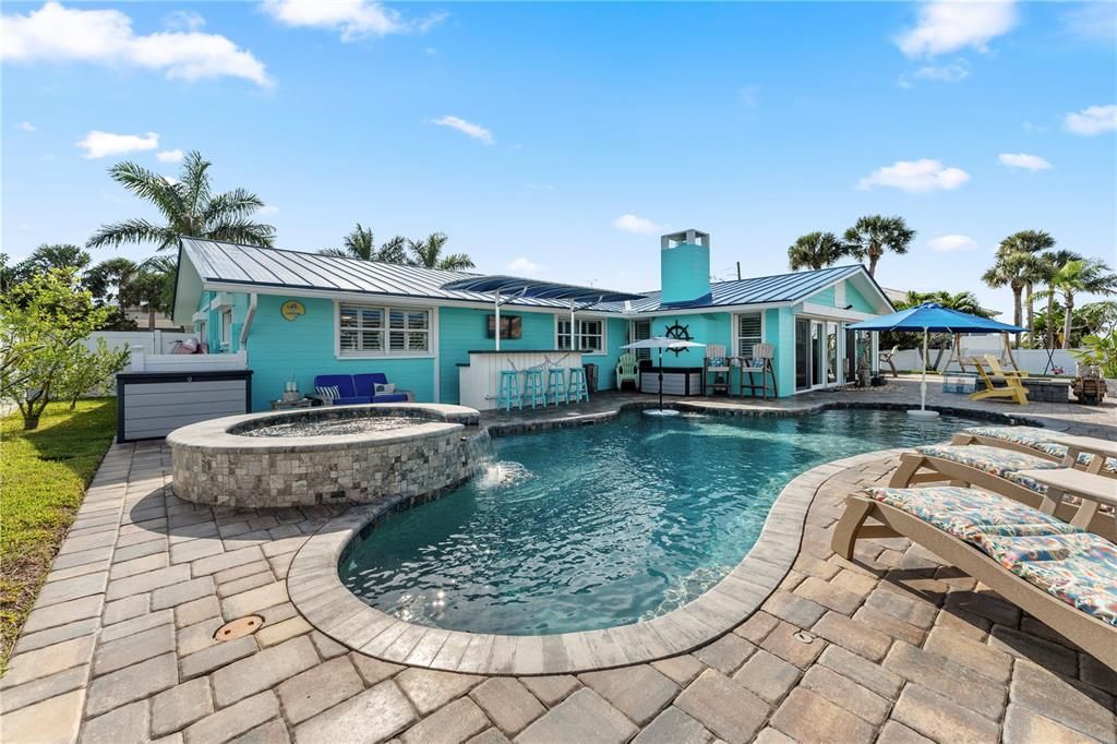 For Sale: $1,498,000 (4 beds, 2 baths, 2930 Square Feet)