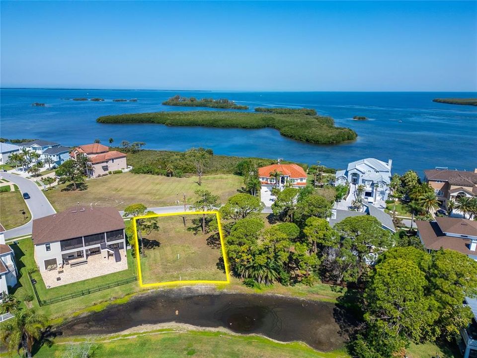 En Venta: $158,000 (0.22 acres)