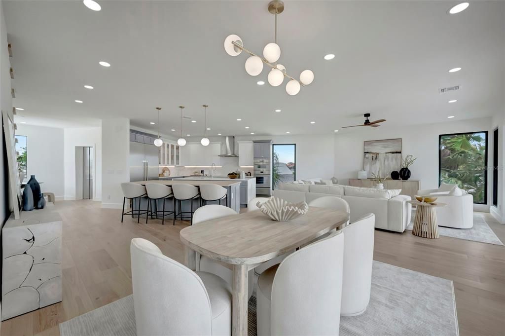 For Sale: $3,550,000 (5 beds, 4 baths, 4434 Square Feet)