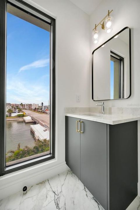 For Sale: $3,550,000 (5 beds, 4 baths, 4434 Square Feet)