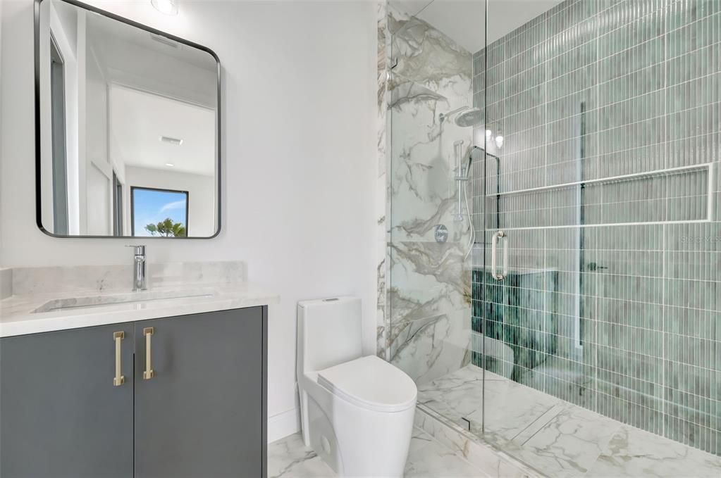 For Sale: $3,550,000 (5 beds, 4 baths, 4434 Square Feet)