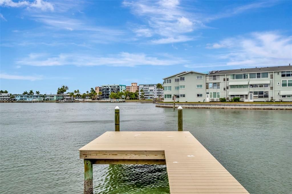 For Sale: $3,550,000 (5 beds, 4 baths, 4434 Square Feet)