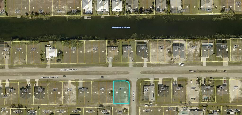 На продажу: $35,000 (0.24 acres)