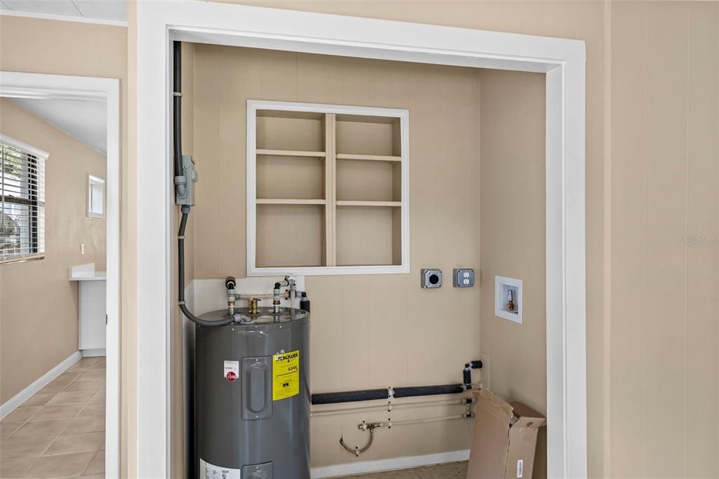 В аренду: $2,200 (3 спален, 1 ванн, 1927 Квадратных фут)