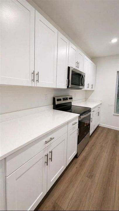 Active With Contract: $2,450 (5 beds, 3 baths, 2421 Square Feet)
