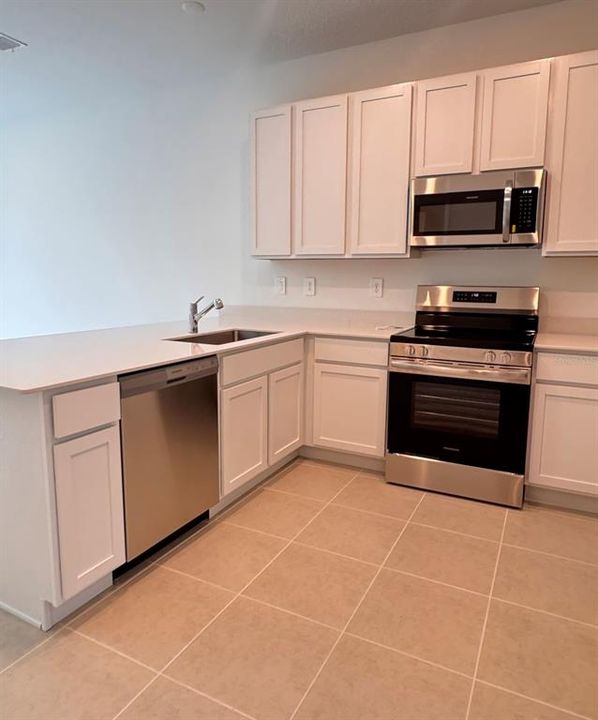 Vendido Recientemente: $286,720 (3 camas, 2 baños, 1834 Pies cuadrados)