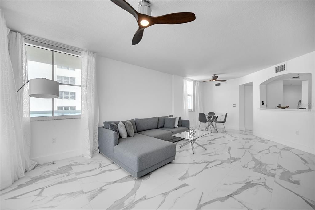 En Venta: $795,000 (2 camas, 2 baños, 1002 Pies cuadrados)