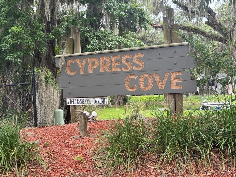For Sale: $172,000 (2 beds, 2 baths, 1230 Square Feet)