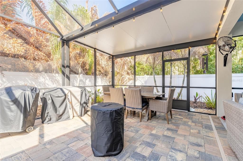 En Venta: $934,900 (3 camas, 2 baños, 1943 Pies cuadrados)