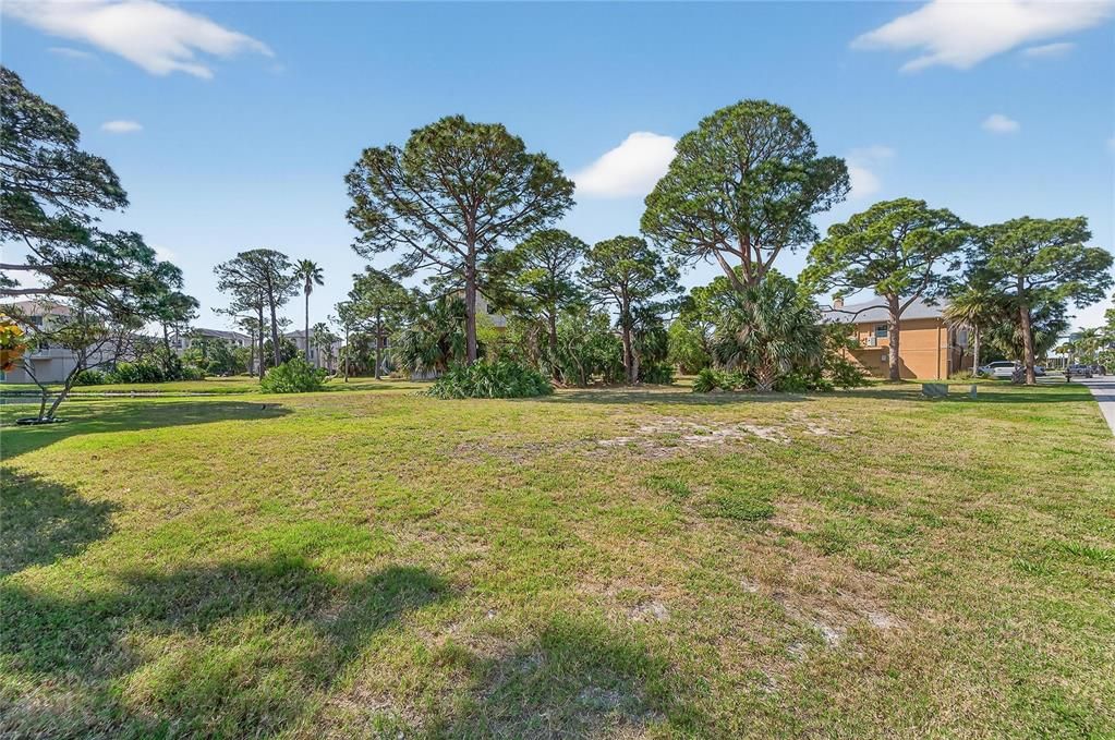 En Venta: $158,000 (0.29 acres)