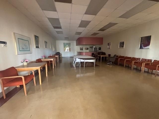 For Sale: $164,500 (2 beds, 2 baths, 1002 Square Feet)