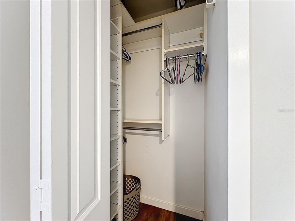 待售: $649,000 (2 贝兹, 2 浴室, 884 平方英尺)