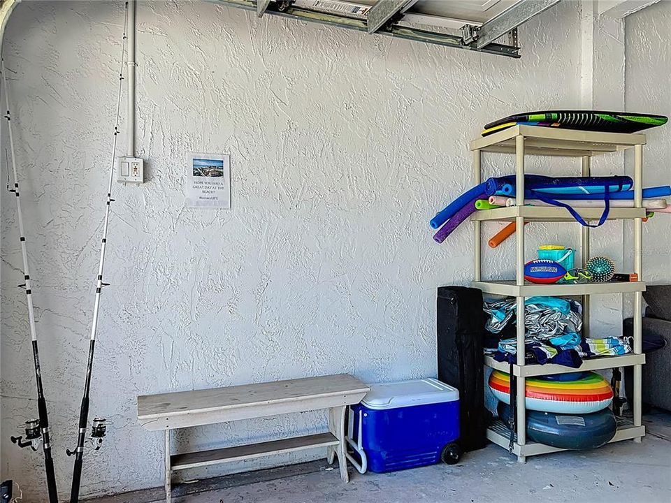 待售: $649,000 (2 贝兹, 2 浴室, 884 平方英尺)