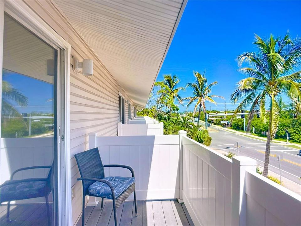 待售: $649,000 (2 贝兹, 2 浴室, 884 平方英尺)