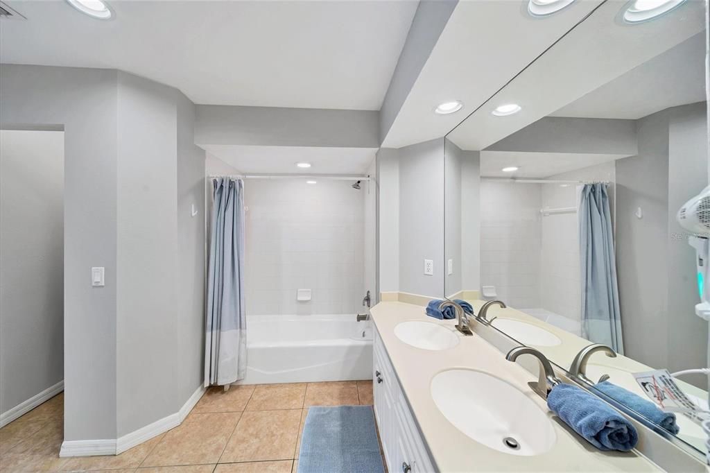 En Renta: $4,200 (2 camas, 2 baños, 1114 Pies cuadrados)