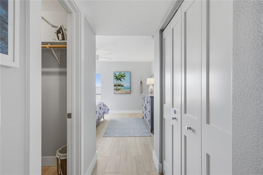For Sale: $695,000 (2 beds, 2 baths, 1080 Square Feet)