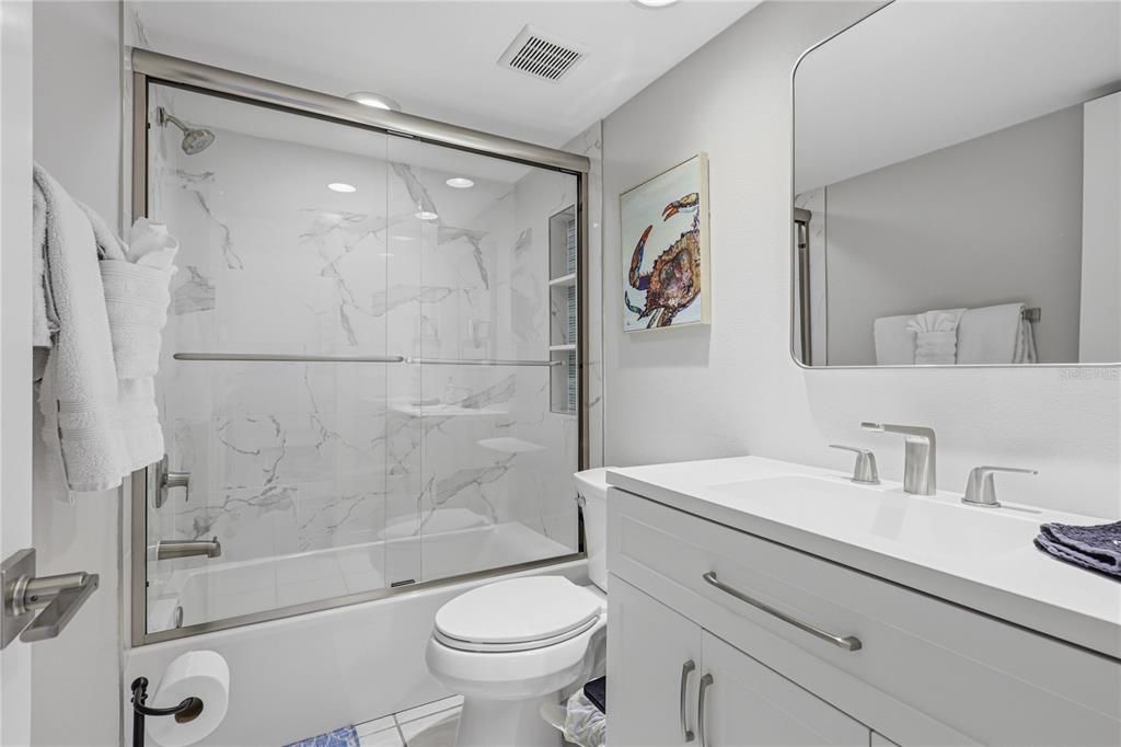 For Sale: $695,000 (2 beds, 2 baths, 1080 Square Feet)