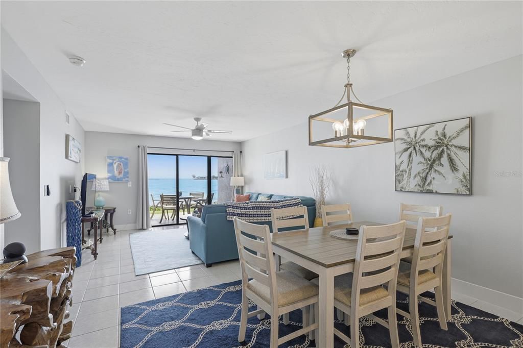 For Sale: $695,000 (2 beds, 2 baths, 1080 Square Feet)
