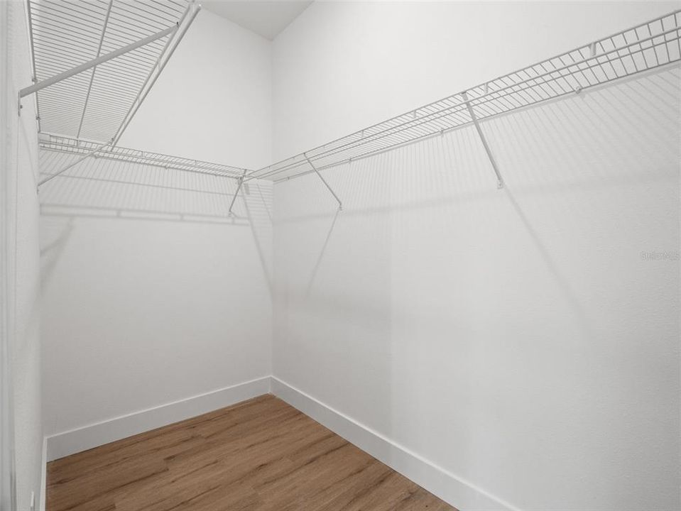 For Sale: $278,000 (3 beds, 2 baths, 1448 Square Feet)