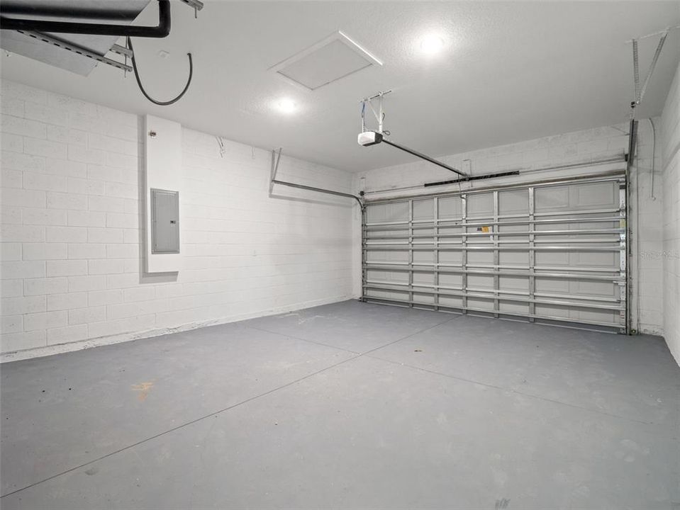 For Sale: $278,000 (3 beds, 2 baths, 1448 Square Feet)