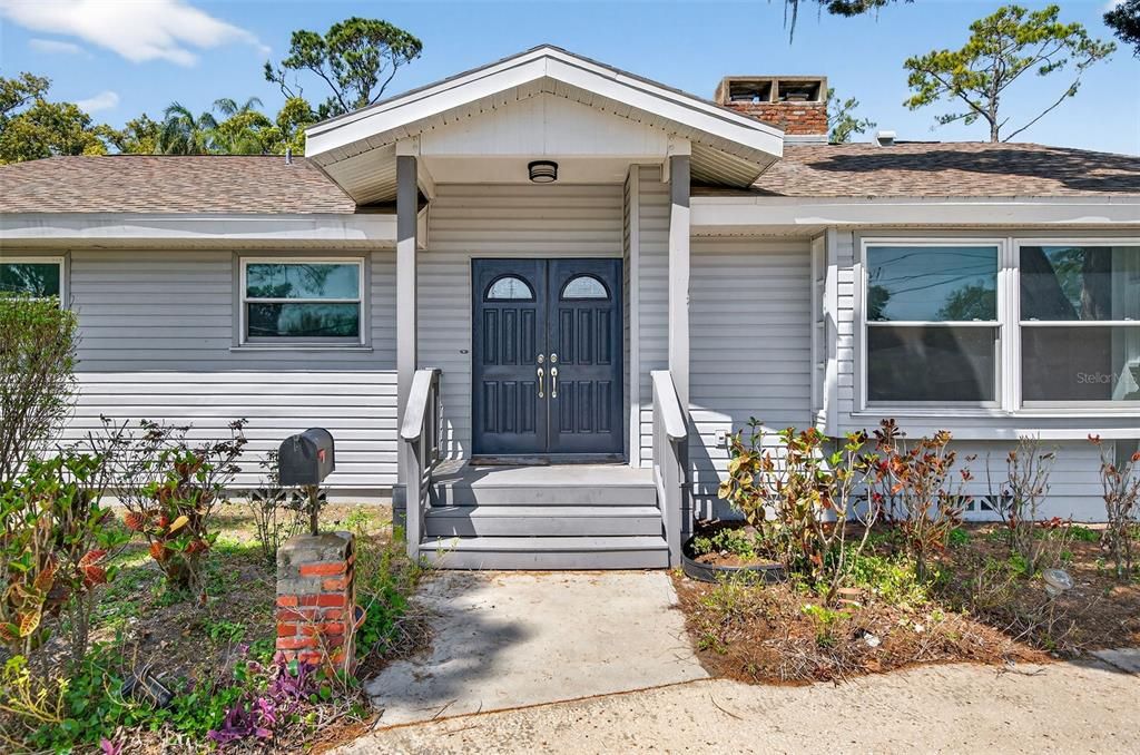 For Sale: $589,900 (4 beds, 3 baths, 2357 Square Feet)