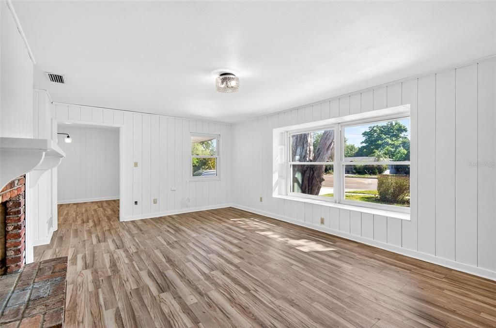 For Sale: $589,900 (4 beds, 3 baths, 2357 Square Feet)
