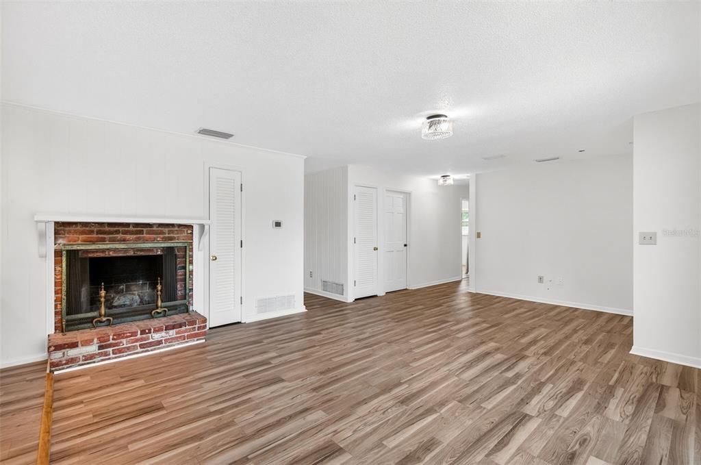 For Sale: $589,900 (4 beds, 3 baths, 2357 Square Feet)