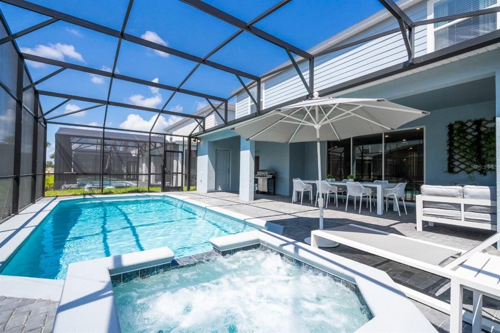 En Venta: $985,000 (10 camas, 8 baños, 4399 Pies cuadrados)