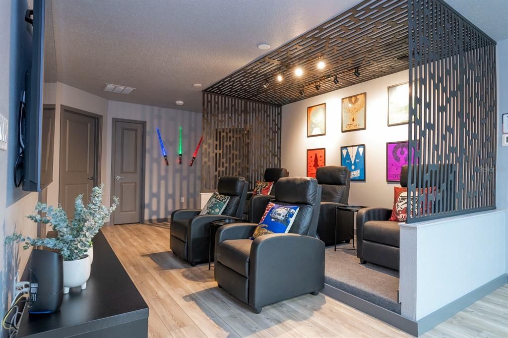 En Venta: $985,000 (10 camas, 8 baños, 4399 Pies cuadrados)