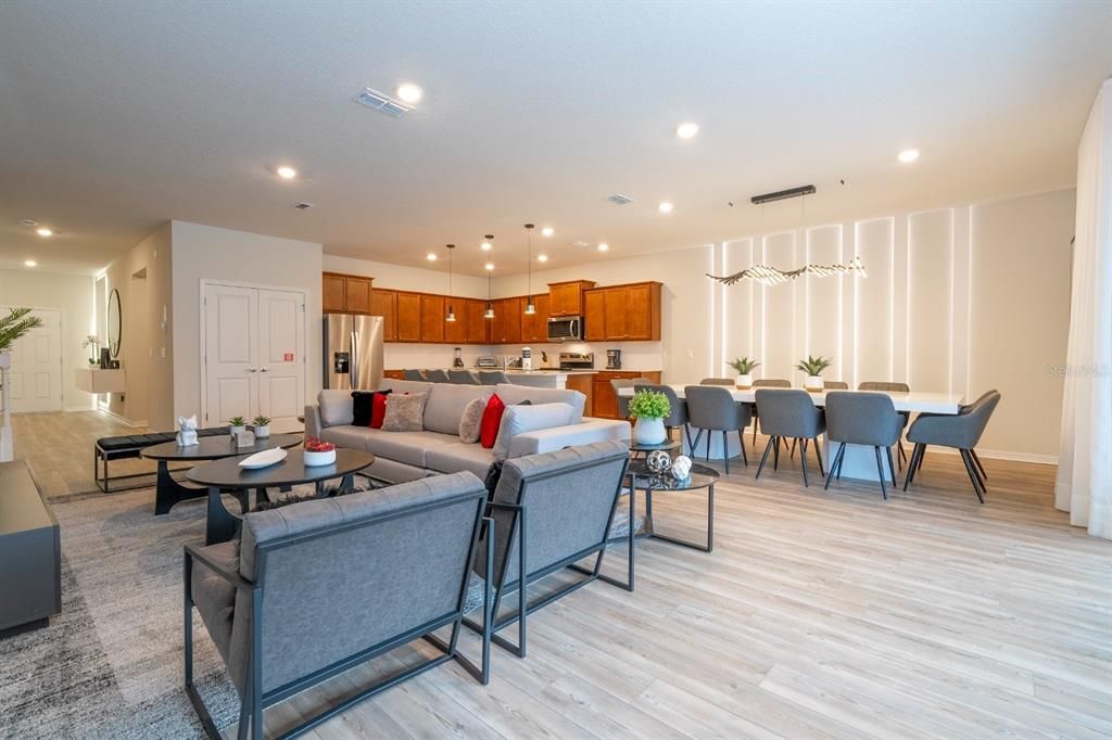 En Venta: $985,000 (10 camas, 8 baños, 4399 Pies cuadrados)