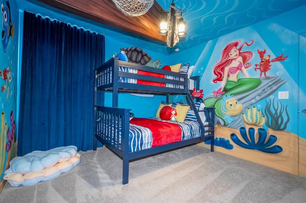 En Venta: $985,000 (10 camas, 8 baños, 4399 Pies cuadrados)