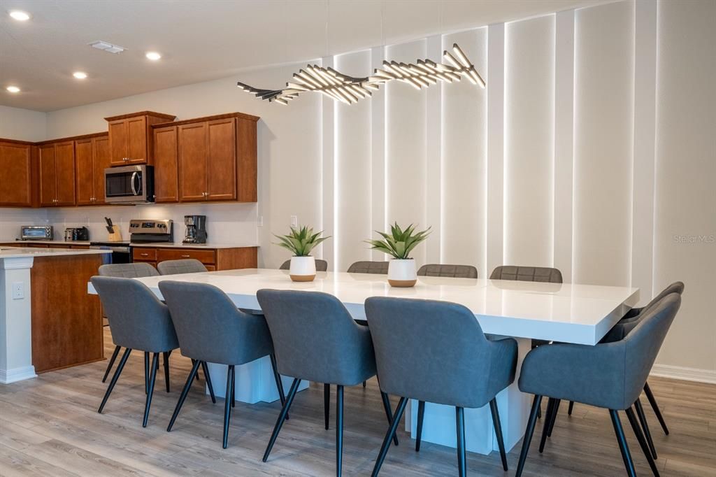 En Venta: $985,000 (10 camas, 8 baños, 4399 Pies cuadrados)